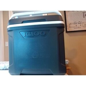 Igloo‎ - Latitude Cooler, BRAND NEW , NEVER USED
